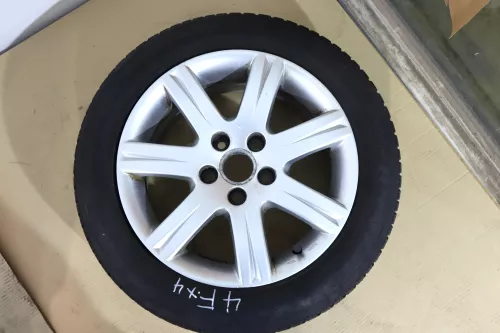 Audi A6 4F Alufelgen Reifen 225/55 R16 91H Felgen Winterreifen 4F0071496 2-5mm (145351)