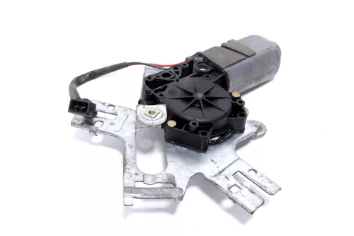 VW Polo Kombi Caddy 2 ektrischer Fensterheber nur der Motor vorne links