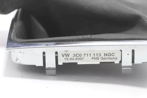 VW Passat 3C 5-Gang Schaltknauf Schaltsack Schaltung Schaltknüppel original Scha (146169)