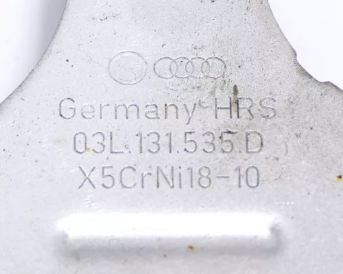 VW Amarok 2H Halter Abgasrückführung AGR 2,0 TDI Stütze 03L131535D -17.000km (146299)