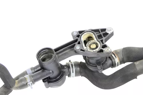 Audi A4 8E B6 Thermostat Gehäuse Schlauch 2,0 ALT 03C121026AF CDGA (146353)