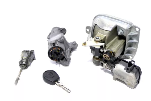Seat Ibiza 6L Schloßsystem 1xTürschloß Heckschloß 1x Schlüssel Schloß Zündschloß (146365)