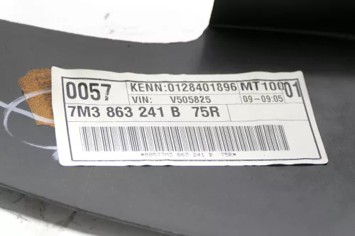 VW Sharan 7M Alhambra Mitteltunnel Aschenbecher Verkleidung Anzünder (146781)