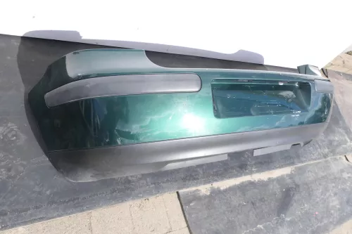 VW Golf 4 Limousine Stoßstange hinten Heckstoßstange Stoßfänger grün LC6M bright (147313)