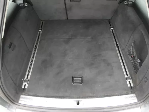 Audi A6 4F Kombi Avant Schiene Kofferraum Boden Halteschienen (147382)