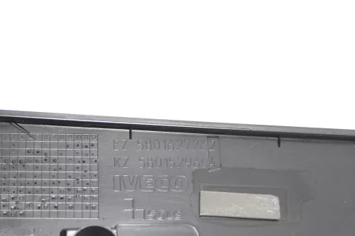 Iveco Daily 6 VI 7 VII Blende Tür 5801627262 links vorne Türblende Abdeckung (147554)