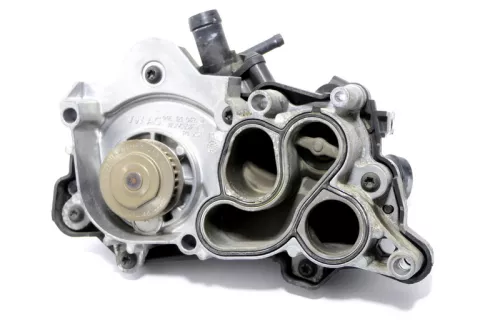 VW Passat Golf Kühlmittelregler Wasserpumpe Pumpe Gehäuse 04E121042M (147690)