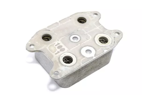 VW Passat Golf Ölkühler Halter 04E117021C CYVD (147691)