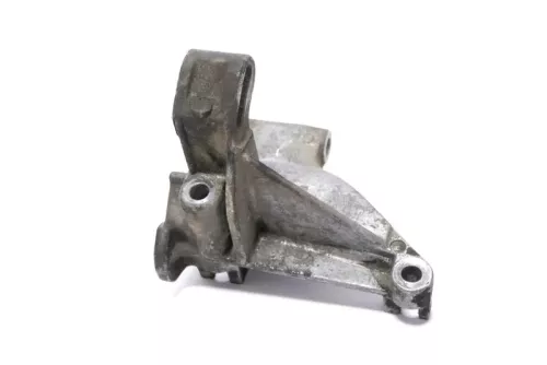 VW Golf Halter Konsole Lichtmaschine Servopumpe Träger 028145531C (147775)