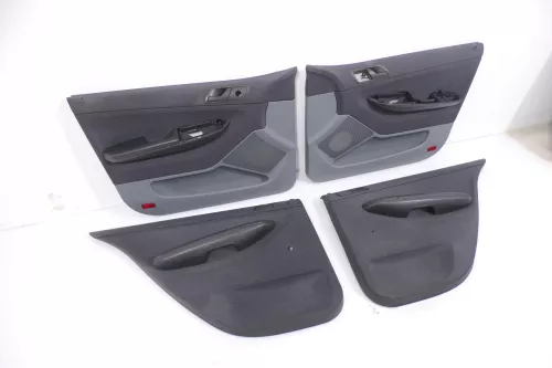 4 x Skoda Fabia 6Y Stufenheck Türverkleidung Verkleidung Tür vorn vorne links re (147778)