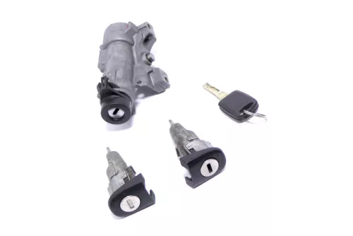 Skoda Fabia 6Y Zündschloß Schloß Zündung 1x Schlüssel + 2x Türschloß links