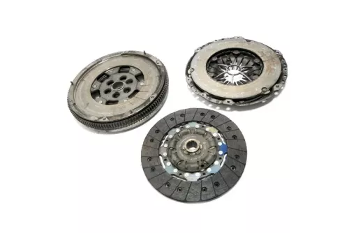 VW Golf 7 5G Zweimassenschwungrad Kupplung 2,0 TDI CRLB 04L105266C (148058)