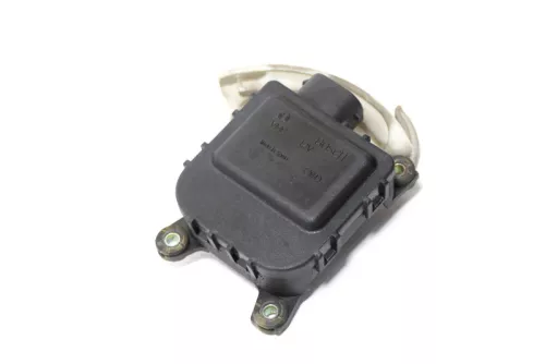Passat 3B 3BG A4 Stellmotor Umluft Umluftbetrieb 8D1820511E Klimaanlage (148332)