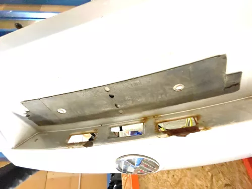 VW Golf Plus 5M Heckklappe hinten Kofferraumklappe Scheibe silber LA7W - ROST (148567)