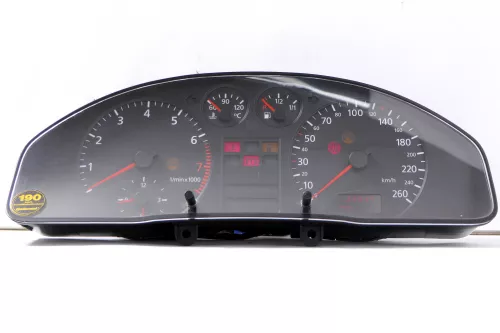 Audi A4 B5 Tacho Tachometer Kombiinstrument 349000km 8D0919861C Benziner 1,8 ADR