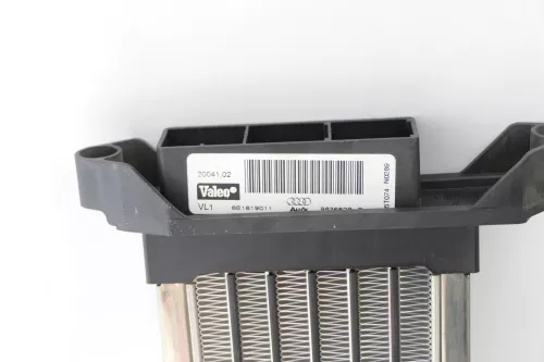 Audi A4 8E B6 B7 Cabrio Wärmetauscher Heizung 8E1819011 (148644)