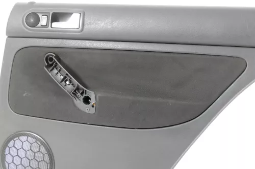 1x VW Golf 4 1J Kombi Türverkleidung Verkleidung Tür hinten rechts schwarz (148781)