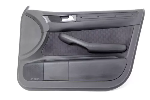 1x Audi A6 4B Türverkleidung Verkleidung Tür vorne rechts - schwarz soul