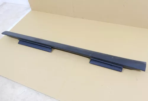 Altea 5P Blende Holm rechts unten Schweller Unterholmverkleidung schwarz (148907)