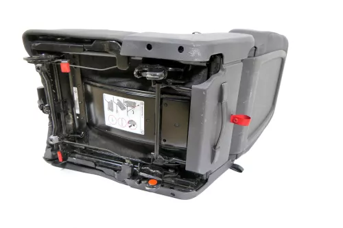 VW Touran Sitz hinten in der Mitte Rücksitz anthrazit schwarz dunkel (149046)