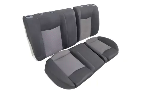Ibiza 6L Rückbank Rücksitzbank Sitz Kopfstütze Sitzfläche klappbar (149047)