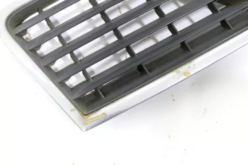 Audi A6 4B ab ca. Bj. 2001 Zeichen Kühlergrill Grill 4B0853651F 3FZ Facelift (149090)