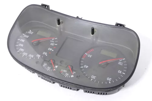 VW Golf 4 Tacho Tachometer Kombiinstrument XXX.000km 1J0920805E TDI Diesel (149145)