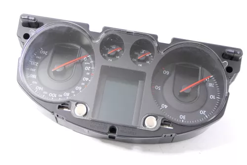 VW Passat 3C Tacho Tachometer 182.00km 3C0920871E Diesel TDI Kombiinstrument (149147)