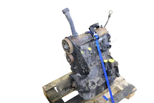 VW T4  Motor 1X  60PS 199.000km(OHNE Einspritzpumpe OHNE Turbo etc (149160)