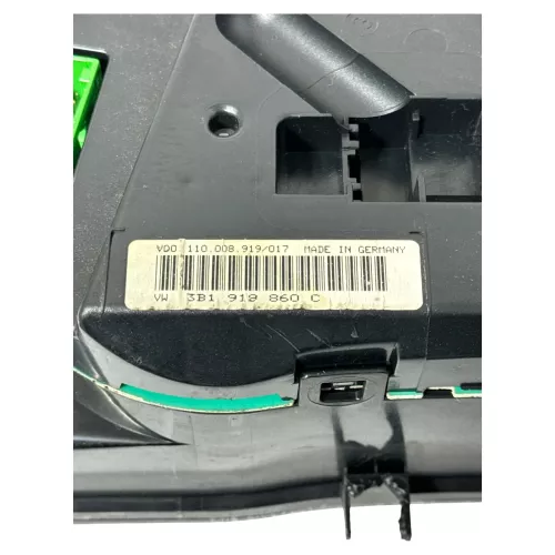 VW Passat 3B Tacho Tachometer Kombiinstrument 351.000km 3B1919860C 1,9 TDI (149178)
