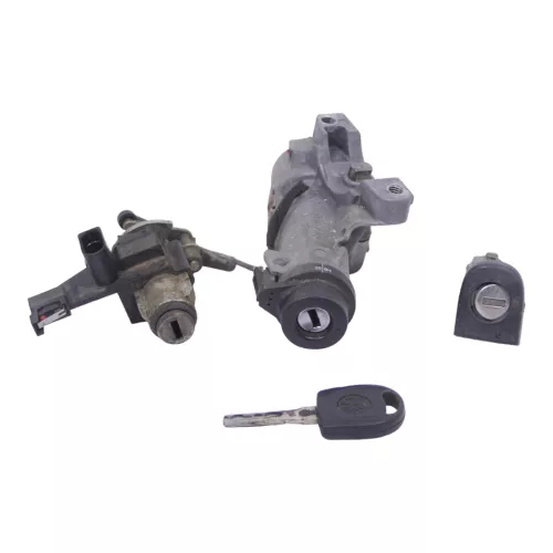 VW Polo 9N 9N3 Schloßsystem 1x Tür Heckschloß 1xSchlüssel Schloß Zündschloß