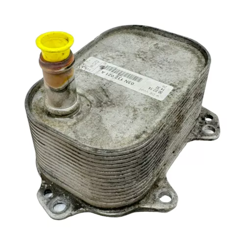 Audi A4 8K Q5 Ölkühler 03N117021A Wärmetauscher (149359)