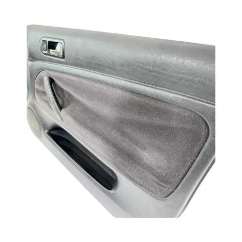 1x Passat 3B Variant Türverkleidung Verkleidung Tür vorne rechts Griff schwarz (149376)