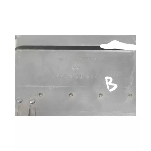 Audi A6 4B Lüftungsdüse beleuchtet Düse Lüftung vorne in der Mitte 4B1820951 (149655)