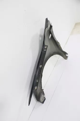 VW Fox 5Z Kotflügel vorne rechts schwarz L041 (150104)