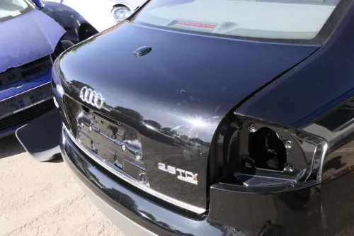 Audi A6 4B Limousine Kofferraumklappe hinten Heckklappe Deckel LY9B schwarz (150167)