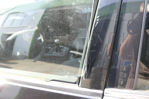 VW Passat 3B 3BG Kombi + Limo Tür vorne links Fahrertür schwarz LC9Z lack (150317)