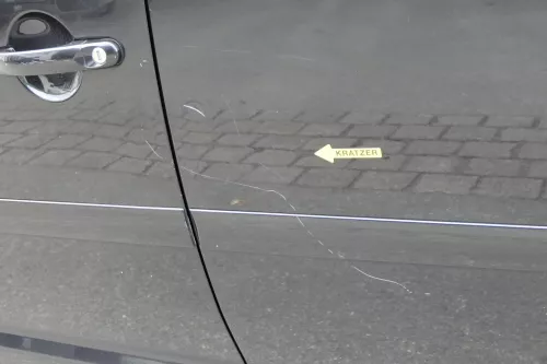 VW Touran 1T 1T3 Tür hinten links schwarz LC9Z metallic blackma ohne Anbaueteile (150408)