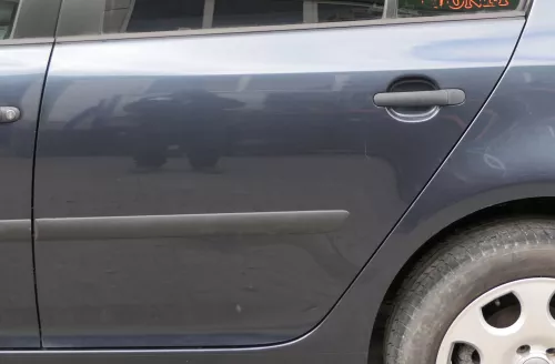 VW Golf 5 V 1K Tür nur das Türblatt hinten links 4/5-Türer blau LC5F