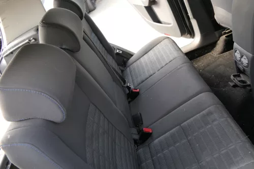 VW Golf 5M Plus Sitz Sitze Rückbank Rücksitzbank Lehne hinten Tour blaue Nähte