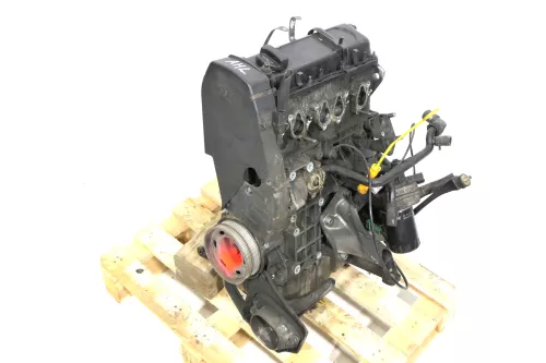 VW Passat 3B A4 B5 Motorblock Block Motor 1,6 74kw 101PS AHL ARM 188.500km