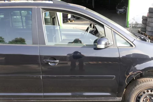 VW Touran 1T 1T3 Tür vorne rechts Beifahrertür schwarz LC9X e - ohne Anbauteile (150609)