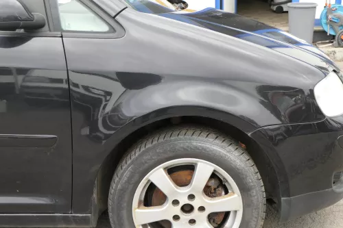 VW Touran 1T Kotflügel vorne rechts schwarz LC9Z metall 1T0821022A ca.2003-2006