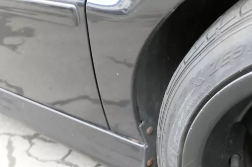 VW Polo 6N2 Kotflügel vorne rechts schwarz LC9Z (bis auf den Schweller) (150932)