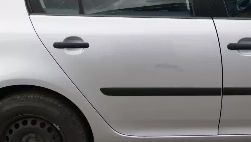 VW Golf 5 V 1K Tür nur Türblatt hinten rechts 4/5-Türer grau silber LA7W reflexs