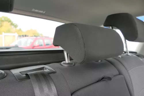 VW Golf 6 Variant Kombi AJ5 Kopfstützen Kopfstütze hinten in Mitte mittig 70T