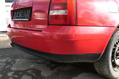 Audi A4 B5 Kombi Variant Stoßstange hinten Heckstoßstange rot LY3H Facelift (151363)
