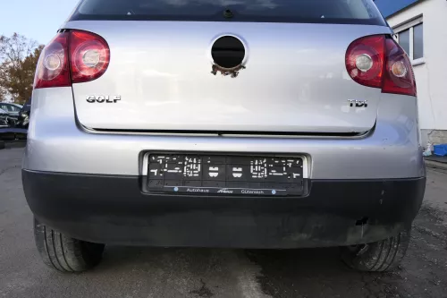 VW Golf 5 1K Limousine Stoßstange hinten Heckstoßstange silber grau LA7W silbe