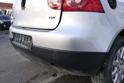 VW Golf 5 1K Limousine Stoßstange hinten Heckstoßstange silber grau LA7W silbe (151633)