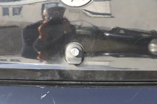 VW Fox 5Z Heckklappe Kofferraumklappe Klappe hinten + Scheibe schwarz L041 uni (151741)